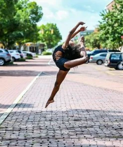 Evie's Studio Sassy Black Grommet Leo