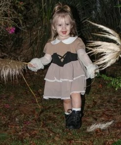 Evie's Closet Clothing Fall & Winter Ivory Lace Layering Shirt