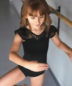 Evie's Studio Onyx Sweetheart Lace Leo