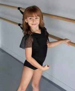 Evie's Studio Onyx Flutter Sleeve Leo